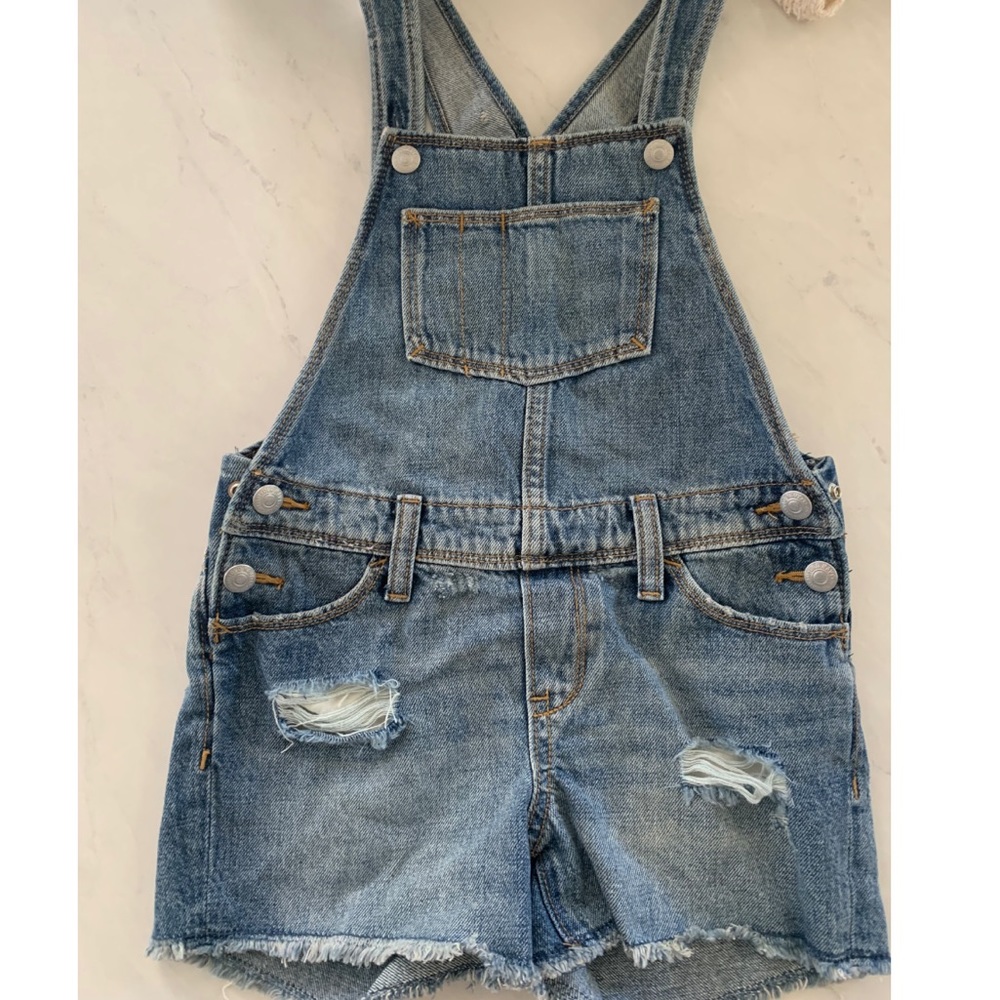 Girl’s Old Navy Overalls